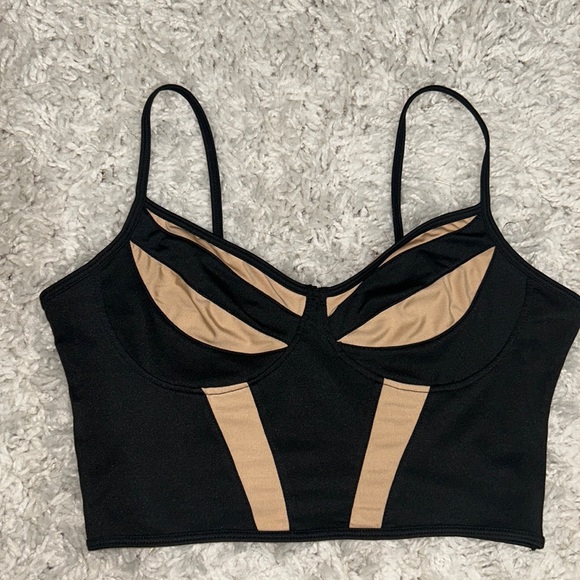 Tank Top Lot! - Picture 7 of 8